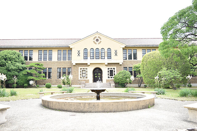 神戸女学院大学