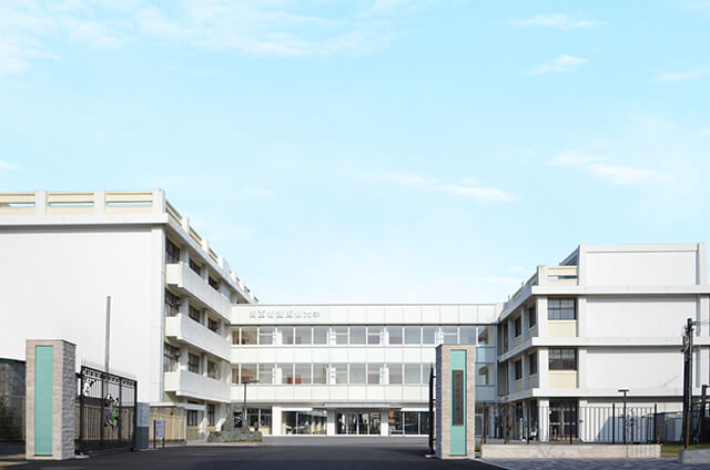 関西看護医療大学