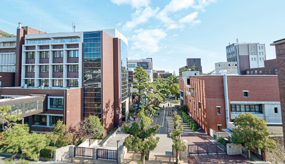 甲南大学